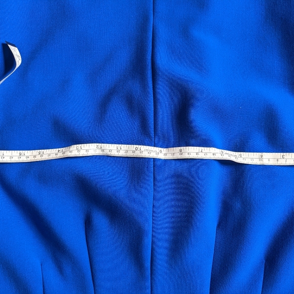 Le Chateau Pleated Shift Dress - Picture 8 of 8